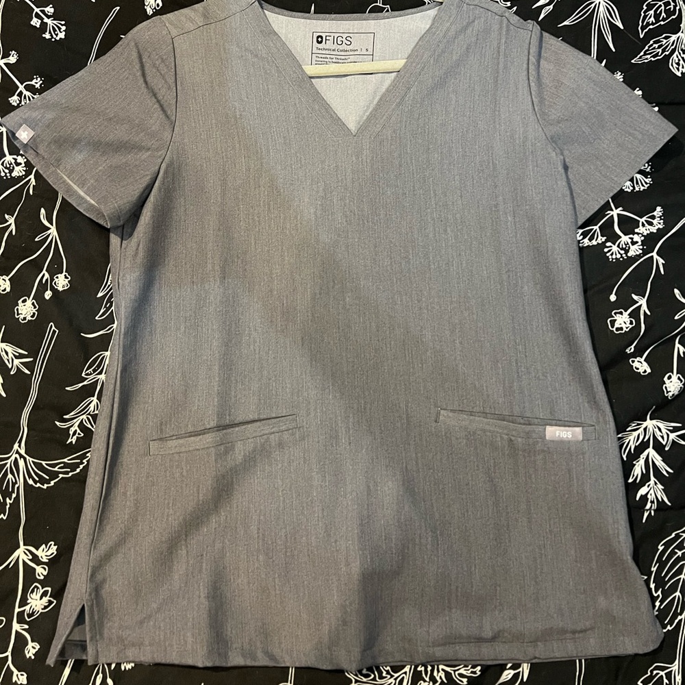 Figs Scrub Top